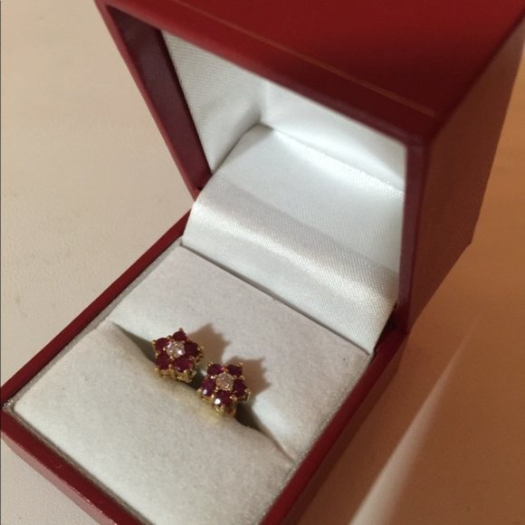 Ruby and diamond pierced earrings - Picture 5 of 8